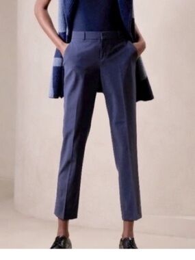 Banana Republic Avery Mid-Rise Trouser Ankle Pant Careerwear Minimalist Blue 2